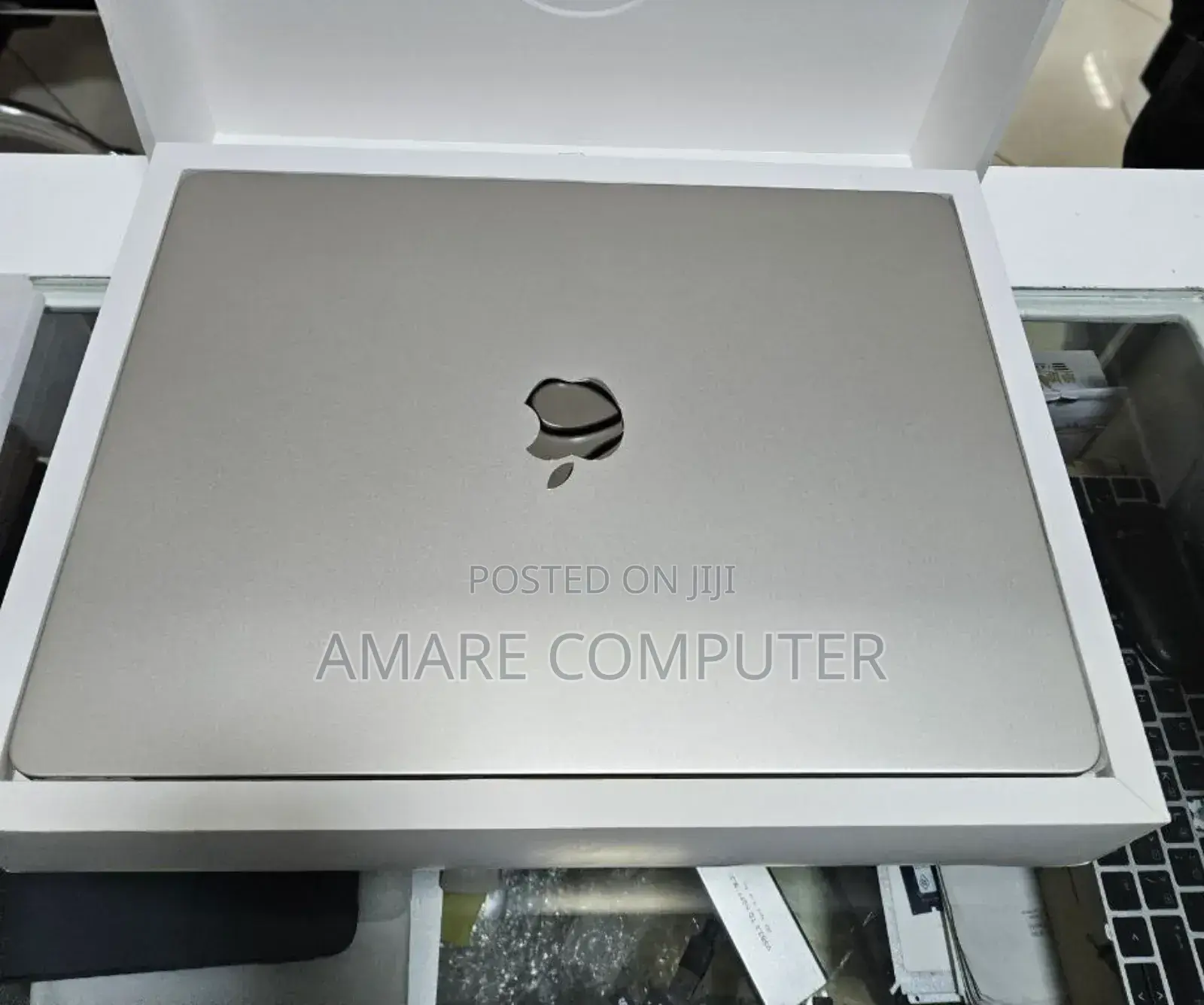 New Laptop Apple MacBook Air 2023 M2 8GB Intel Core M2 SSD 256GB