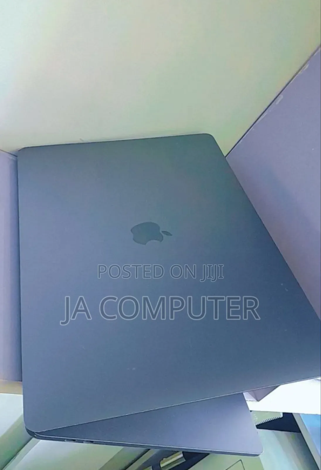 New Laptop Apple MacBook Pro 2017 16GB Intel Core I7 SSD 512GB