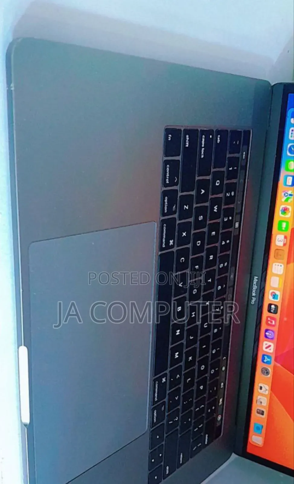 New Laptop Apple MacBook Pro 2017 16GB Intel Core I7 SSD 512GB