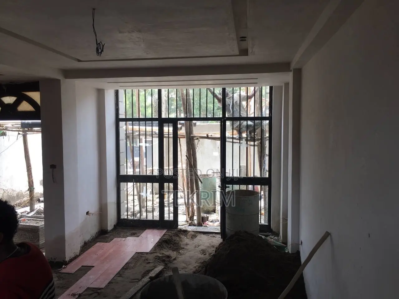 Aluminum Partitioning and Glass Works