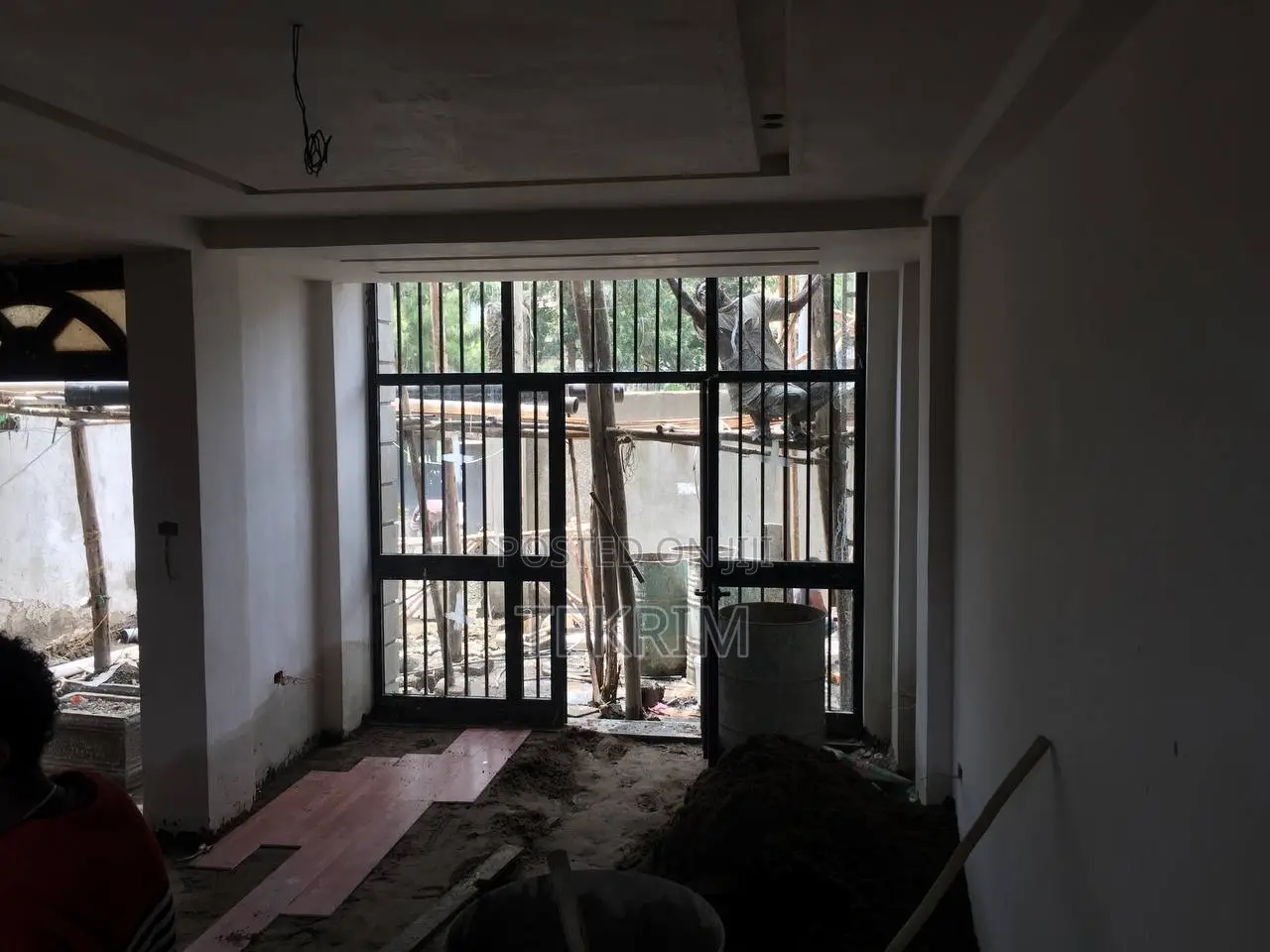 Aluminum Partitioning and Glass Works