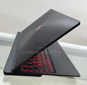 New Laptop Lenovo Legion Y730 8GB Intel Core I5 SSD 512GB