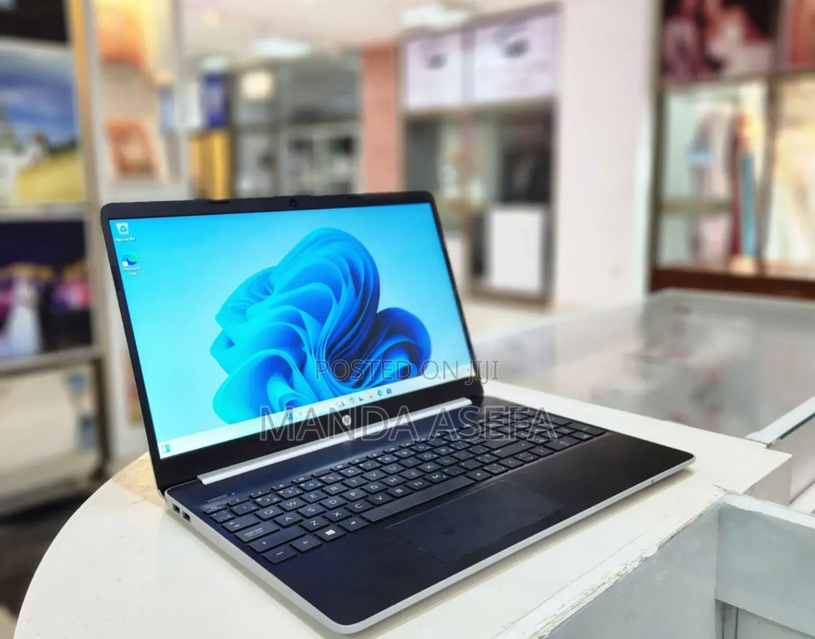 New Laptop HP Stream Notebook 8GB Intel Core I7 SSD 512GB