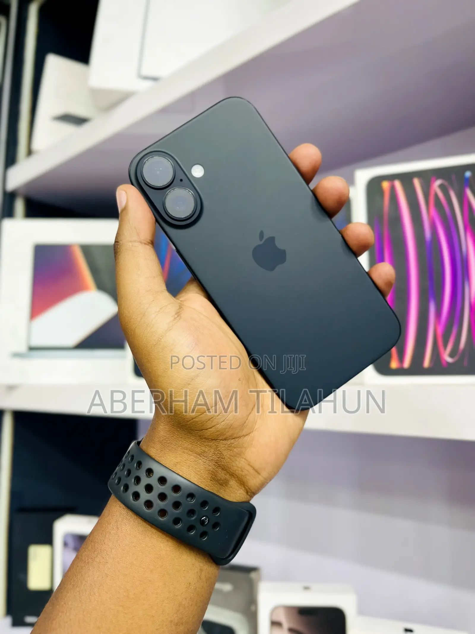 New Apple iPhone 16 128 GB Black