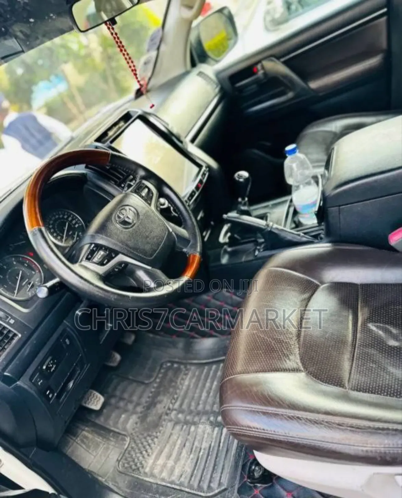 Toyota Land Cruiser 4.5 V8 GXR 2011 White