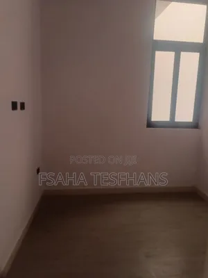 5bdrm Villa in Villa, Yeka for rent