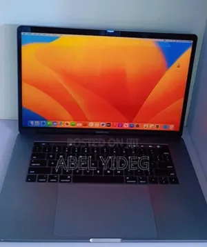 New Laptop Apple MacBook Pro 2017 16GB Intel Core I7 SSD 512GB
