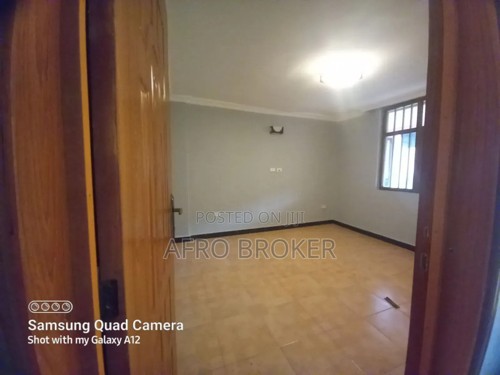 Furnished 3bdrm Condo in Sheger Tuludimtu, Akaky Kaliti for sale