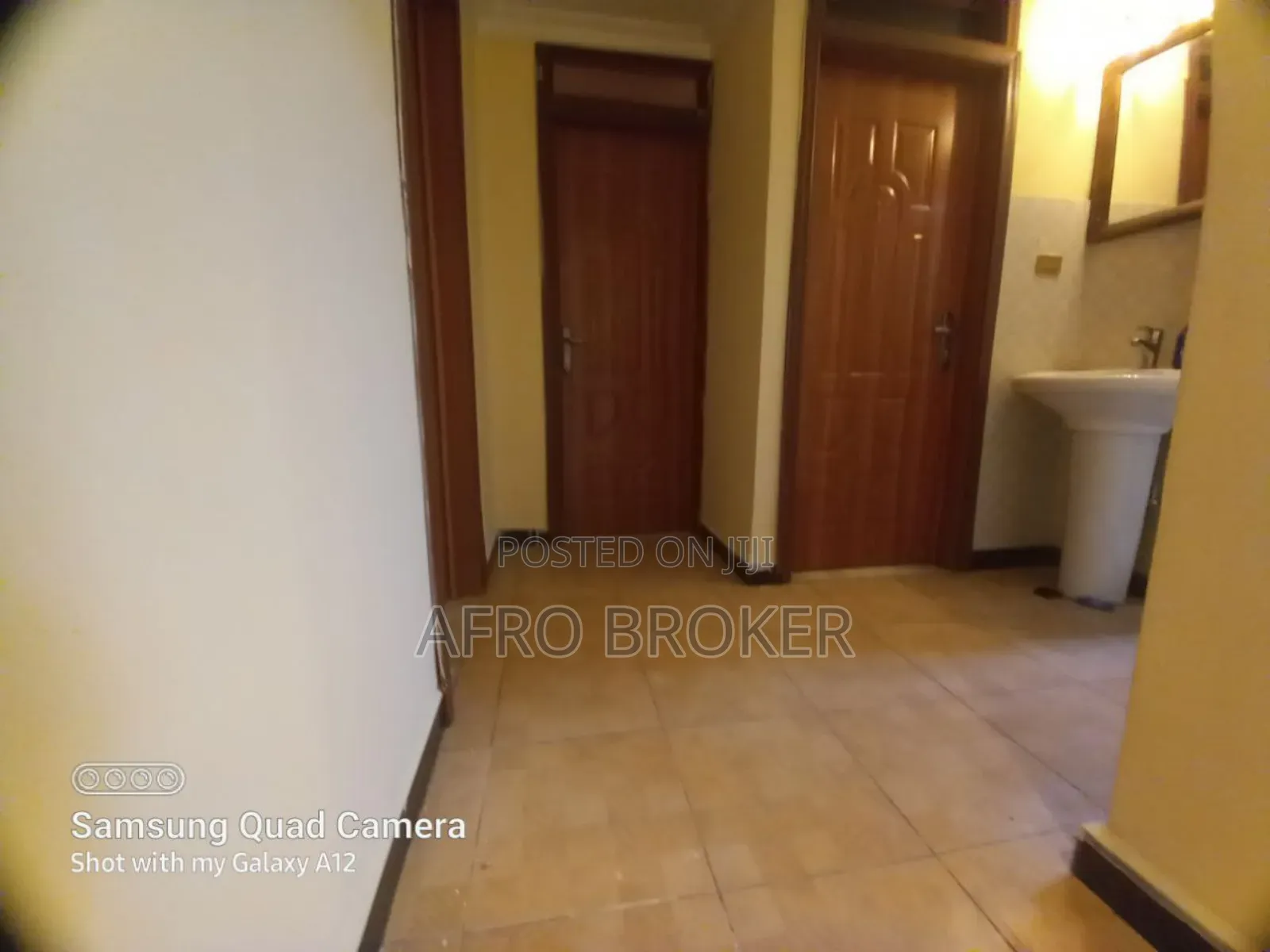 Furnished 3bdrm Condo in Sheger Tuludimtu, Akaky Kaliti for sale