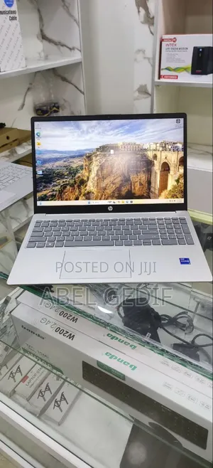New Laptop HP Stream Notebook 16GB Intel Core I7 SSD 1T
