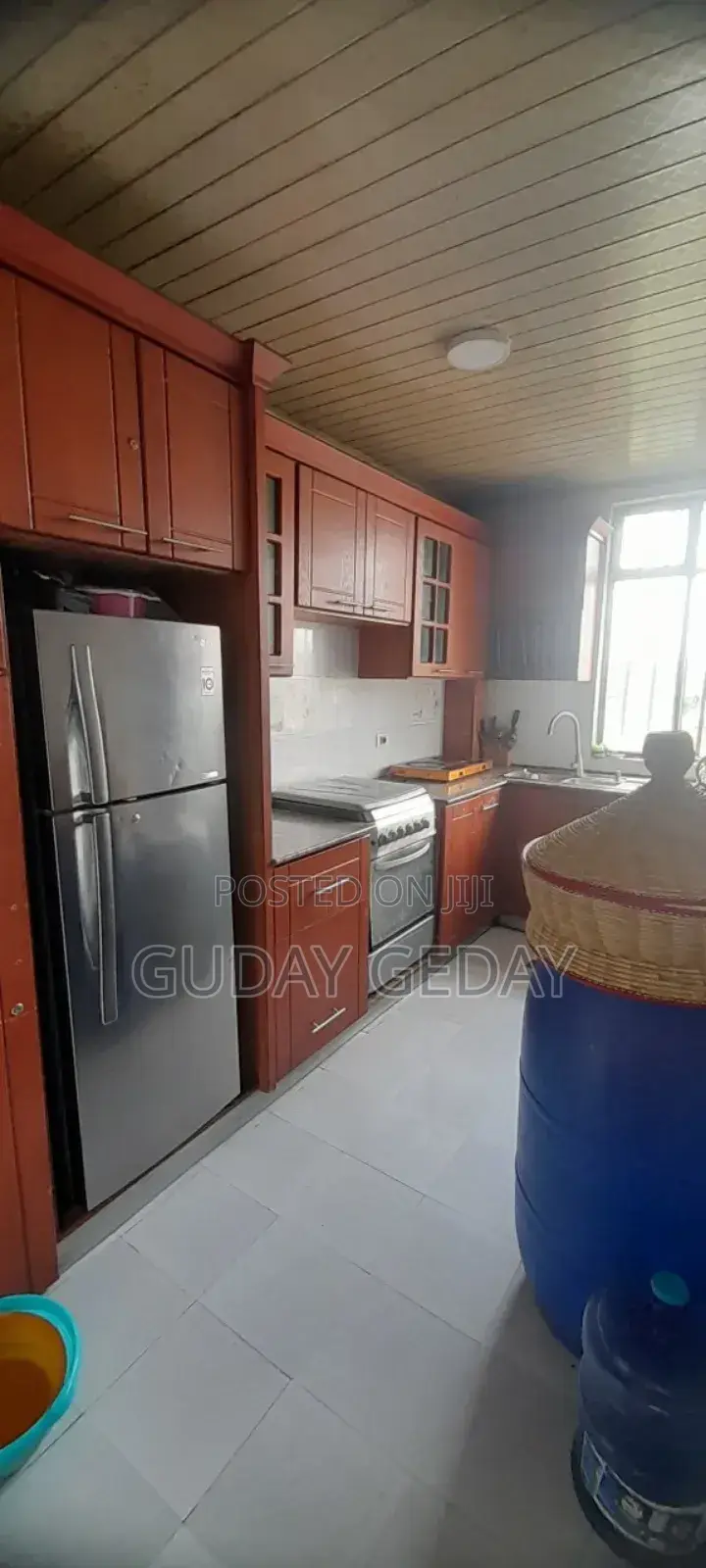 7bdrm House in Akaky Kaliti for sale