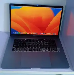 New Laptop Apple MacBook Pro 2017 16GB Intel Core I7 SSD 512GB