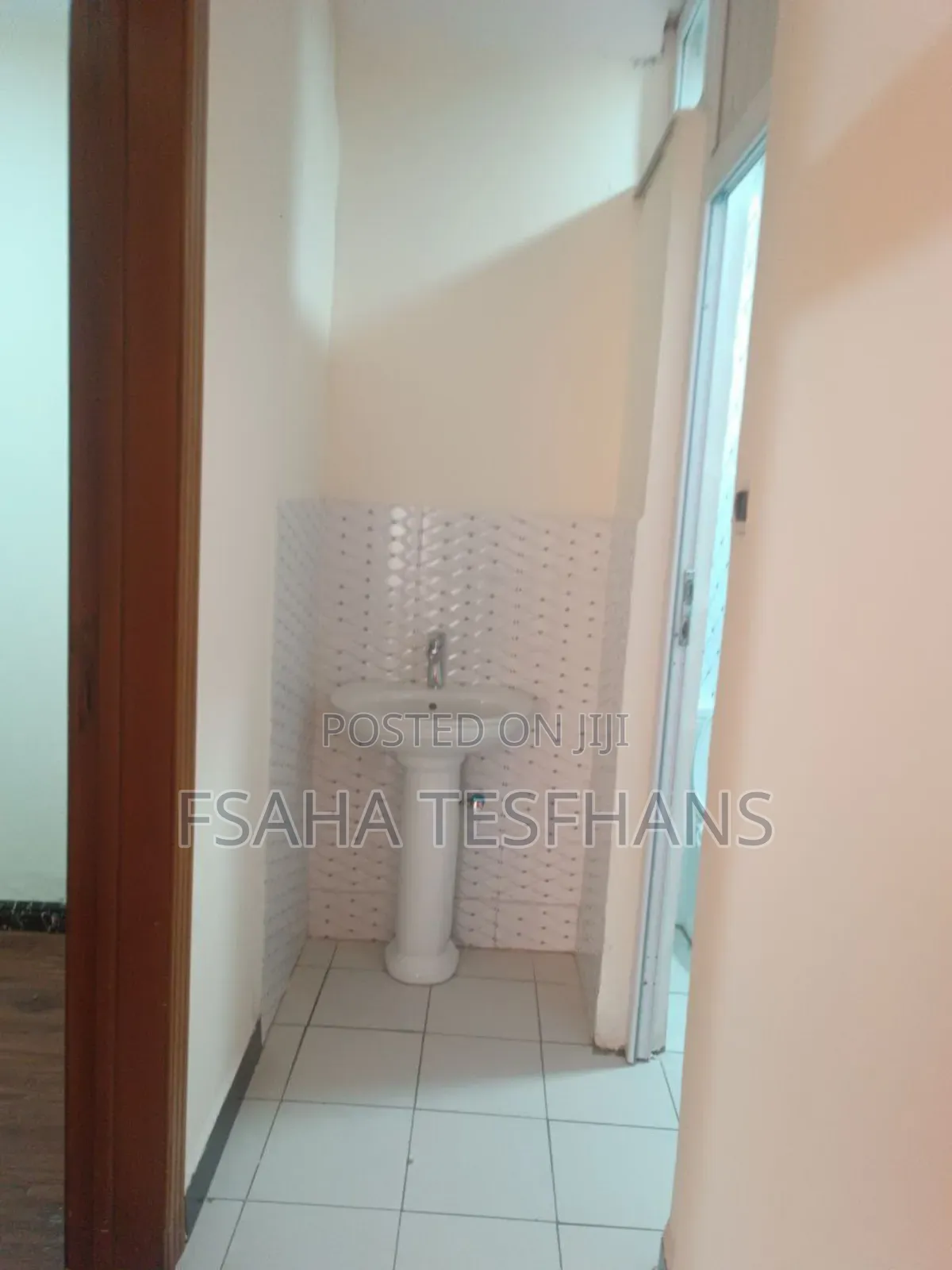 Furnished 5bdrm Villa in Villa For Rent, Yeka for rent