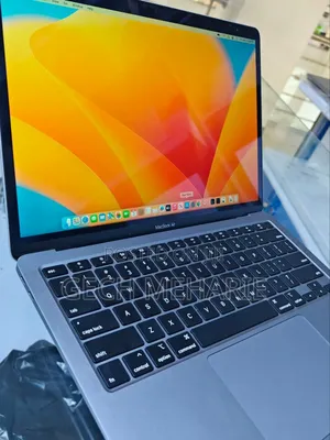 New Laptop Apple MacBook Air 2020 8GB Intel Core I5 SSD 256GB