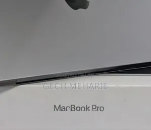 New Laptop Apple MacBook Air 2024 M3 13-Inch 8GB Apple M3 SSD 256GB