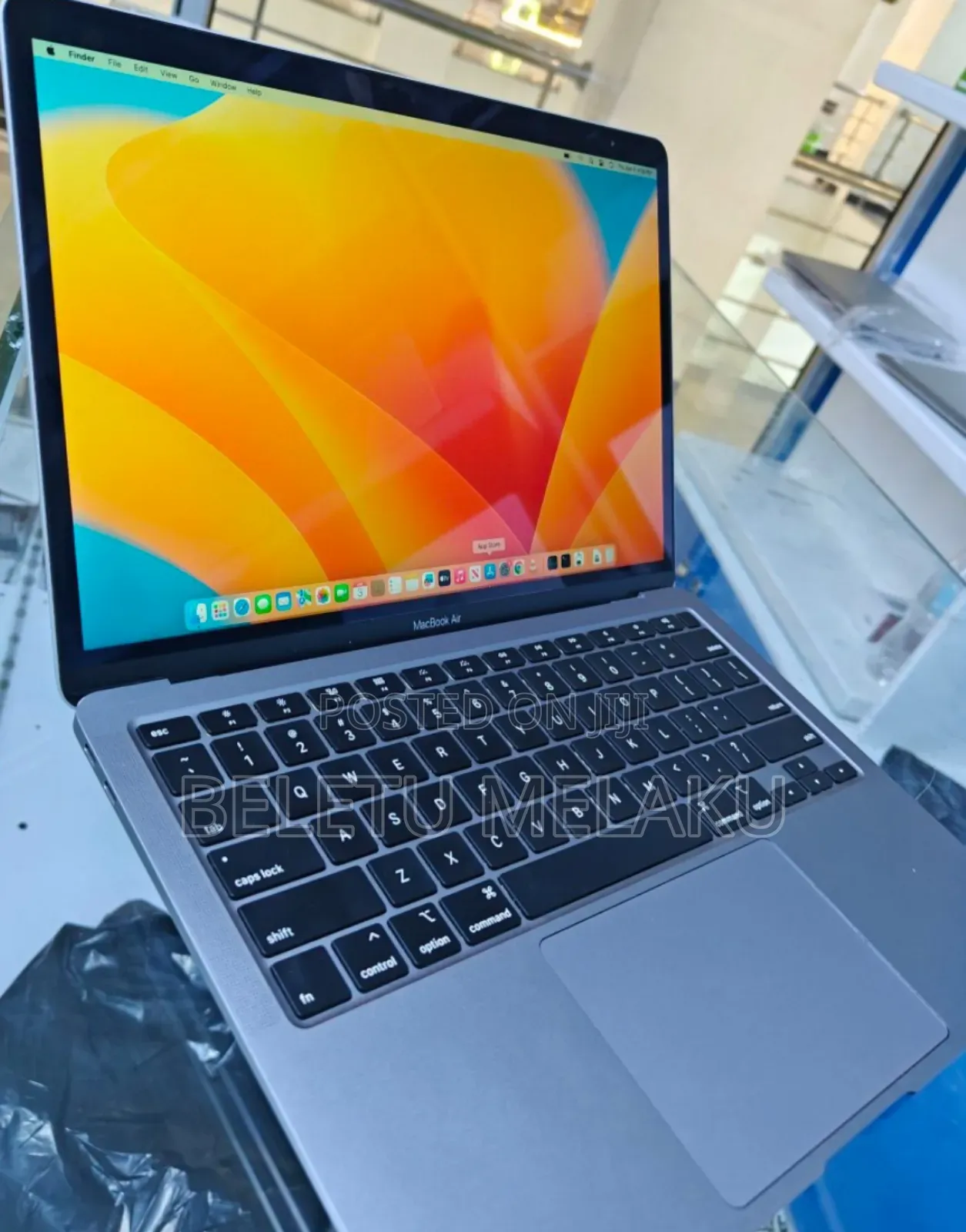 New Laptop Apple MacBook Air 2020 8GB Intel Core I5 SSD 256GB