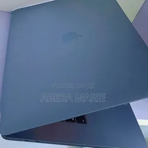 New Laptop Apple MacBook Pro 2017 16GB Intel Core I7 SSD 512GB