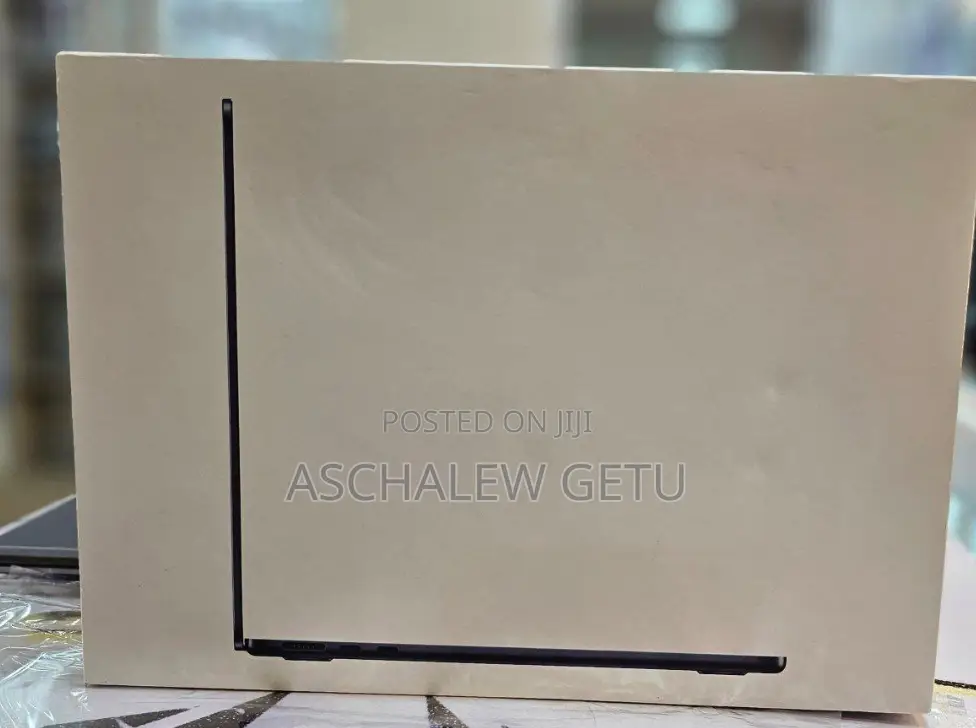 New Laptop Apple MacBook 8GB Intel Core M2 SSD 256GB