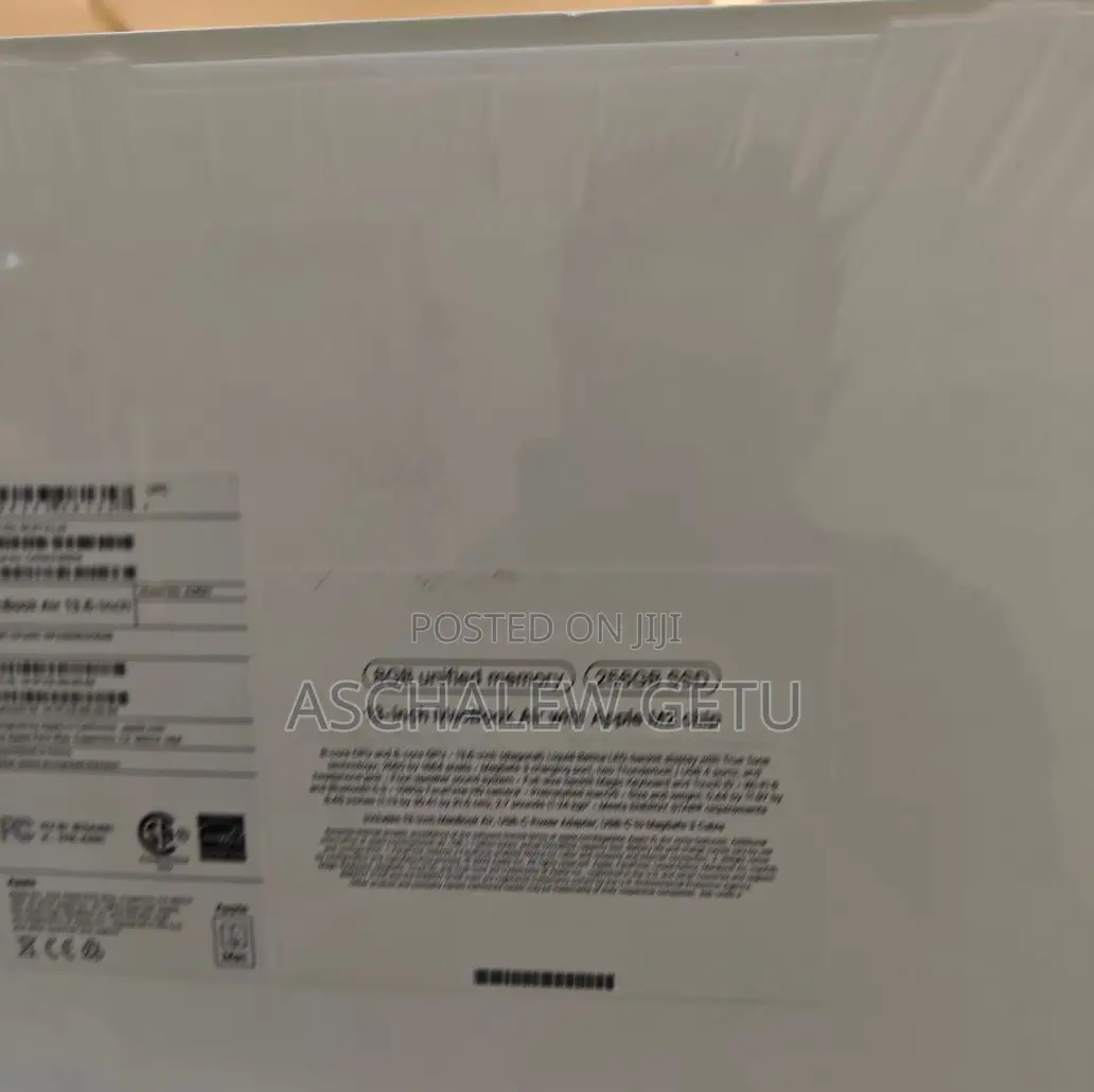 New Laptop Apple MacBook 8GB Intel Core M2 SSD 256GB