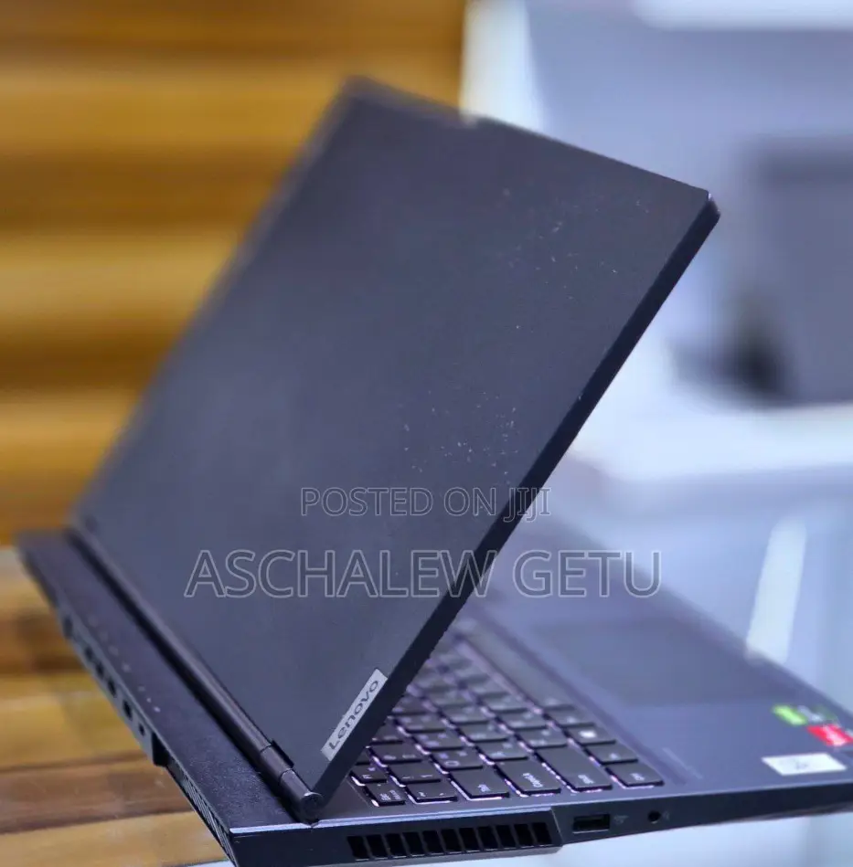 New Laptop Lenovo Legion 5 16GB AMD Ryzen 7 SSD 512GB