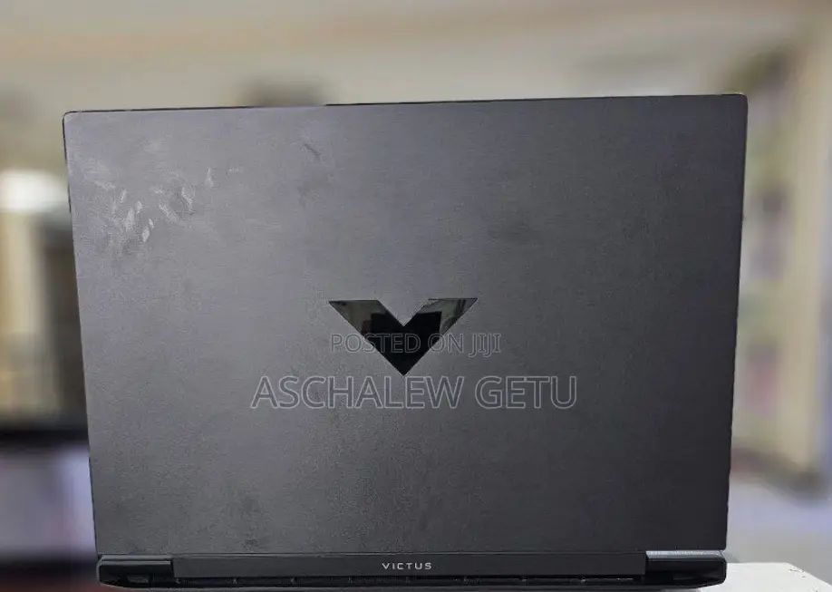 New Laptop HP Victus 15 16GB AMD Ryzen 7 SSD 1T