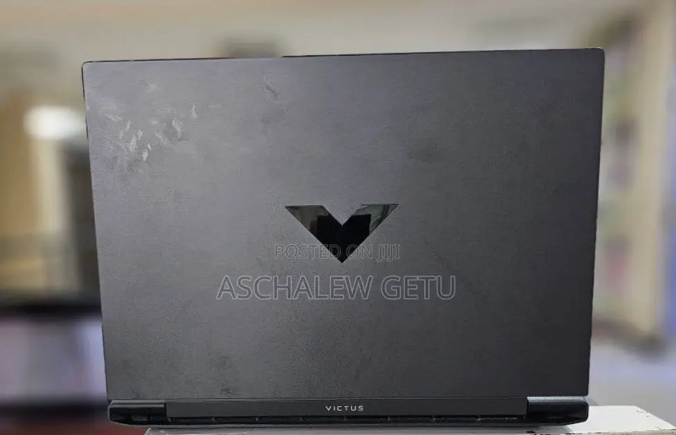 New Laptop HP Victus 15 16GB AMD Ryzen 7 SSD 1T