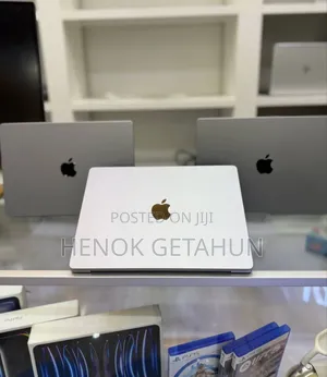 Photo - New Laptop Apple MacBook Pro 2021 M1 16GB Apple M1 SSD 1T