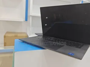 Photo - New Laptop Dell XPS 15 16GB Intel Core I7 SSD 1T