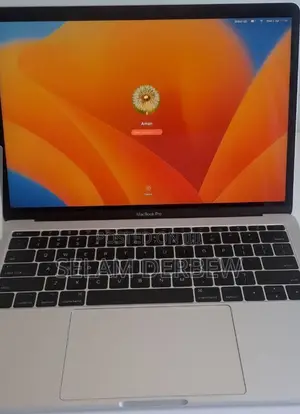 New Laptop Apple MacBook Pro 2017 8GB Intel Core I5 HDD+SSD 128GB