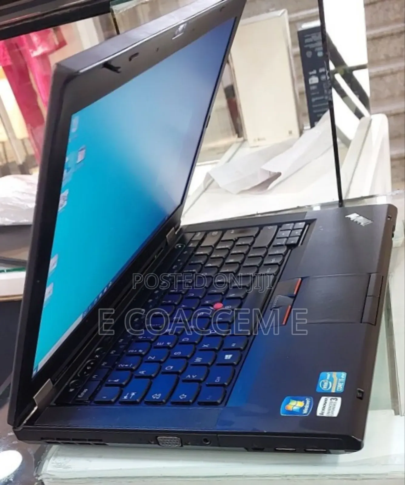 New Laptop Lenovo 4GB Intel Core I5 SSD 320GB