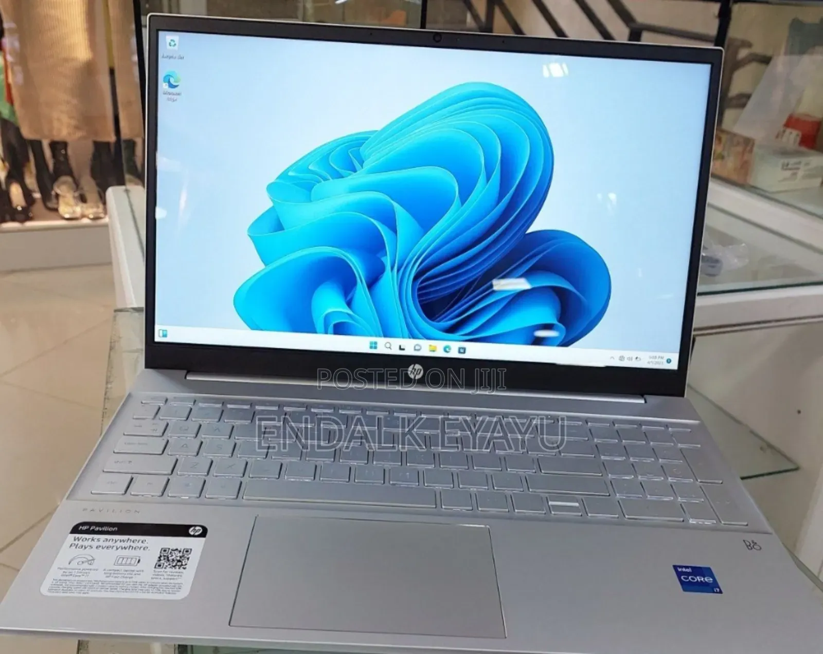 New Laptop HP 8GB Intel Core I7 SSD 1T