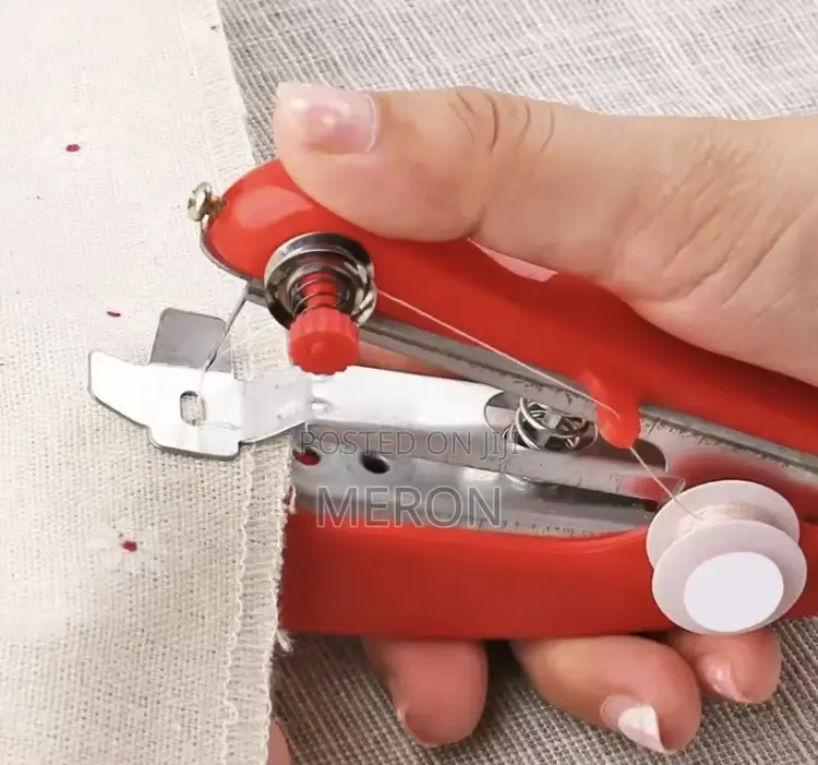 Mini Handheld Sewing Machine ትንሽዬ የልብስ መስፊያ ማሽን
