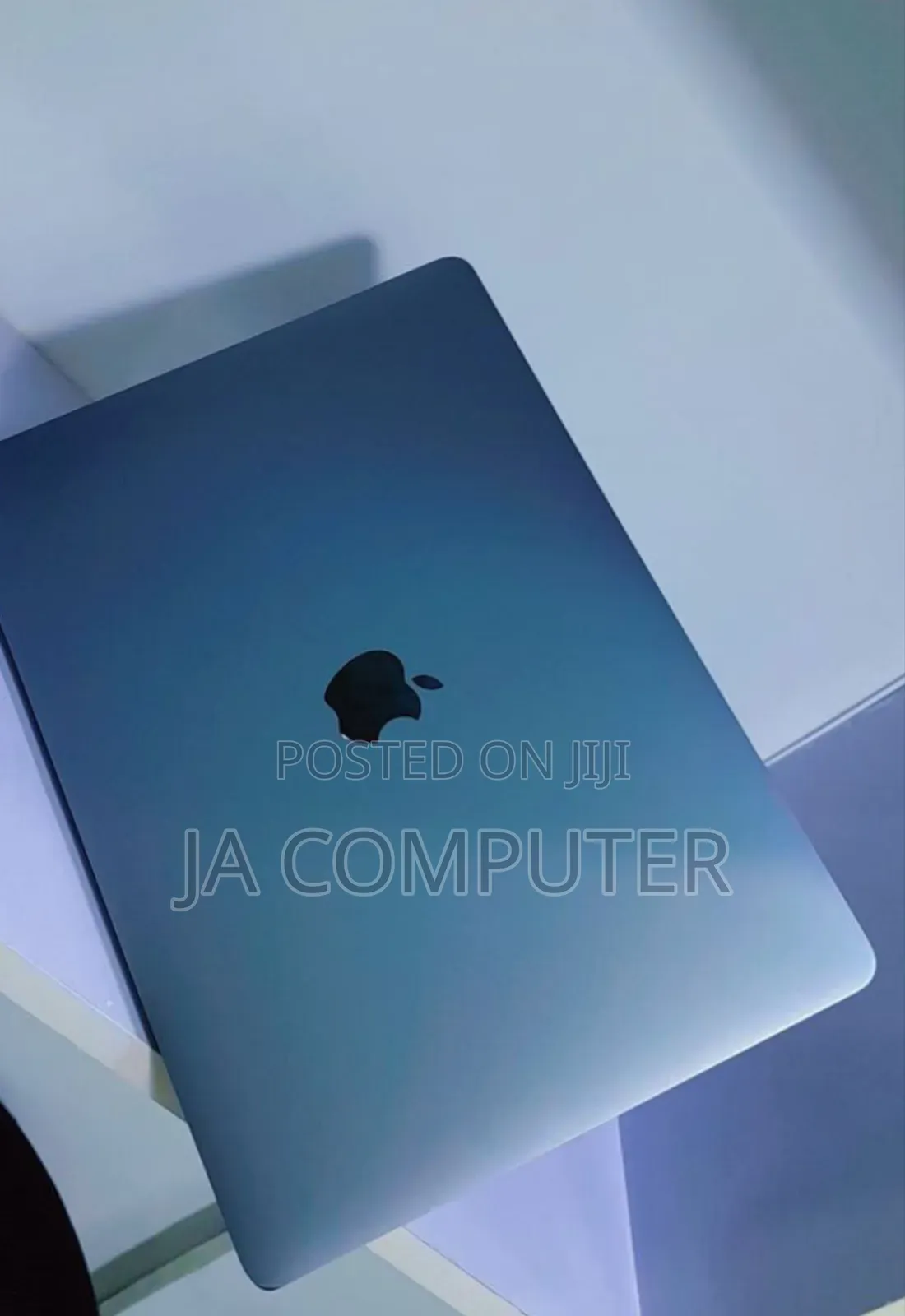 New Laptop Apple MacBook Pro 2020 16GB Intel Core I5 SSD 1T