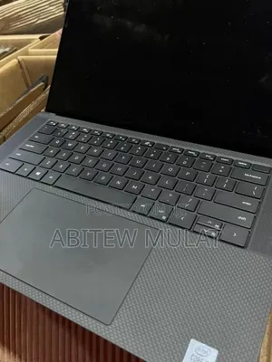 New Laptop Dell XPS 15 32GB Intel Core I7 SSD 512GB