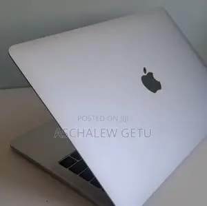 New Laptop Apple MacBook Pro 2017 8GB Intel Core I5 SSD 128GB