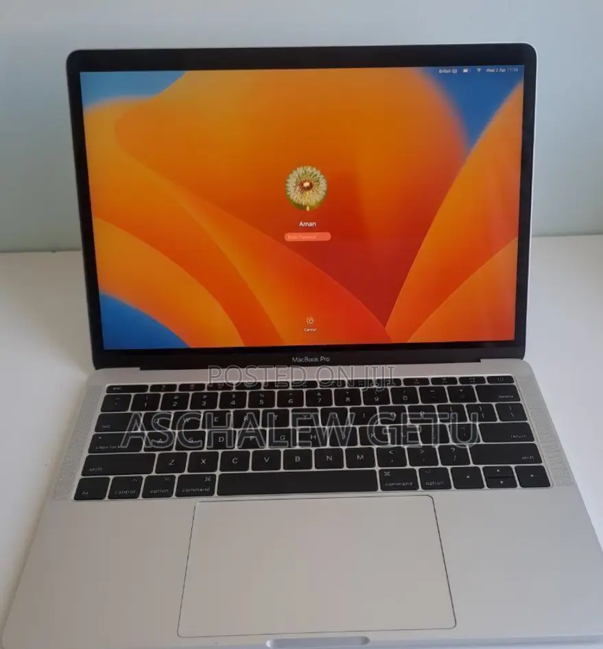 New Laptop Apple MacBook Pro 2017 8GB Intel Core I5 SSD 128GB