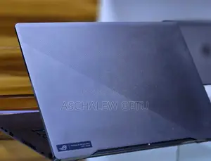 New Laptop Asus ROG Zephyrus G15 16GB Intel Core I9 SSD 1T