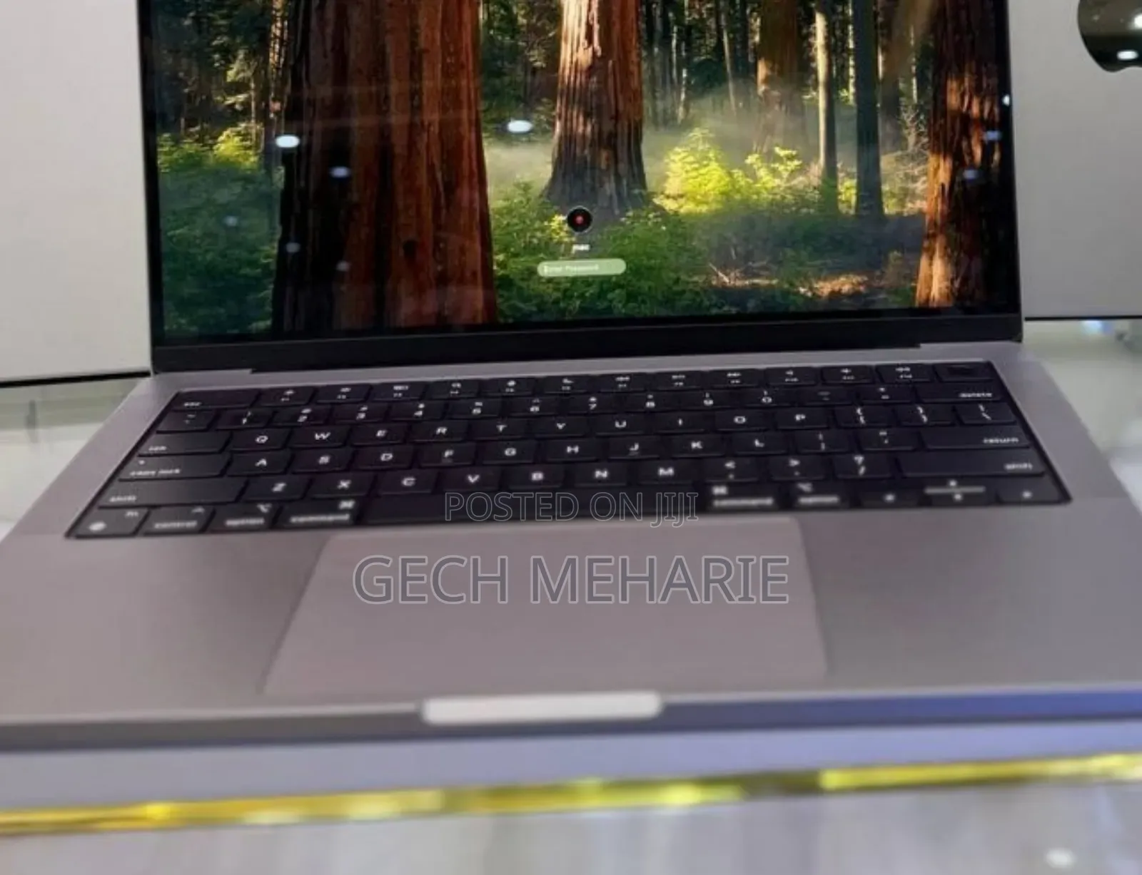 New Laptop Apple MacBook Pro M1 16GB Apple M2 SSD 1T