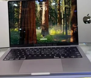 New Laptop Apple MacBook Pro M1 16GB Apple M2 SSD 1T