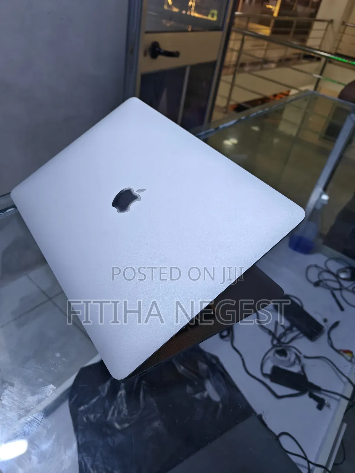 New Laptop Apple MacBook Air 2020 8GB Intel Core I5 SSD 256GB