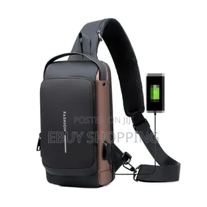 Photo - **Minimalist Crossbody Bag – Lightweight Functional**