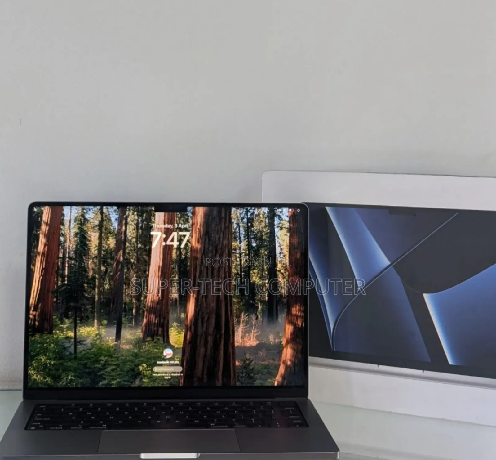 New Apple MacBook Pro 2023 M2 Pro 14-Inch 16GB Apple M2 SSD 512GB