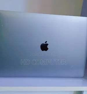 New Laptop Apple MacBook 2017 16GB Intel Core I7 SSD 512GB