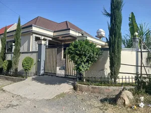 Furnished 4bdrm House in Bole for sale