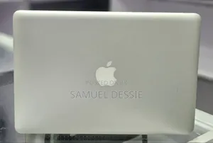 New Laptop Apple MacBook Pro 2011 4GB Intel Core I7 SSD 128GB