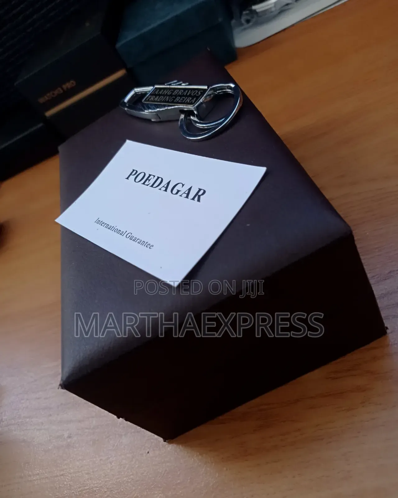 All-Weather Swiss Watch – Poedagar