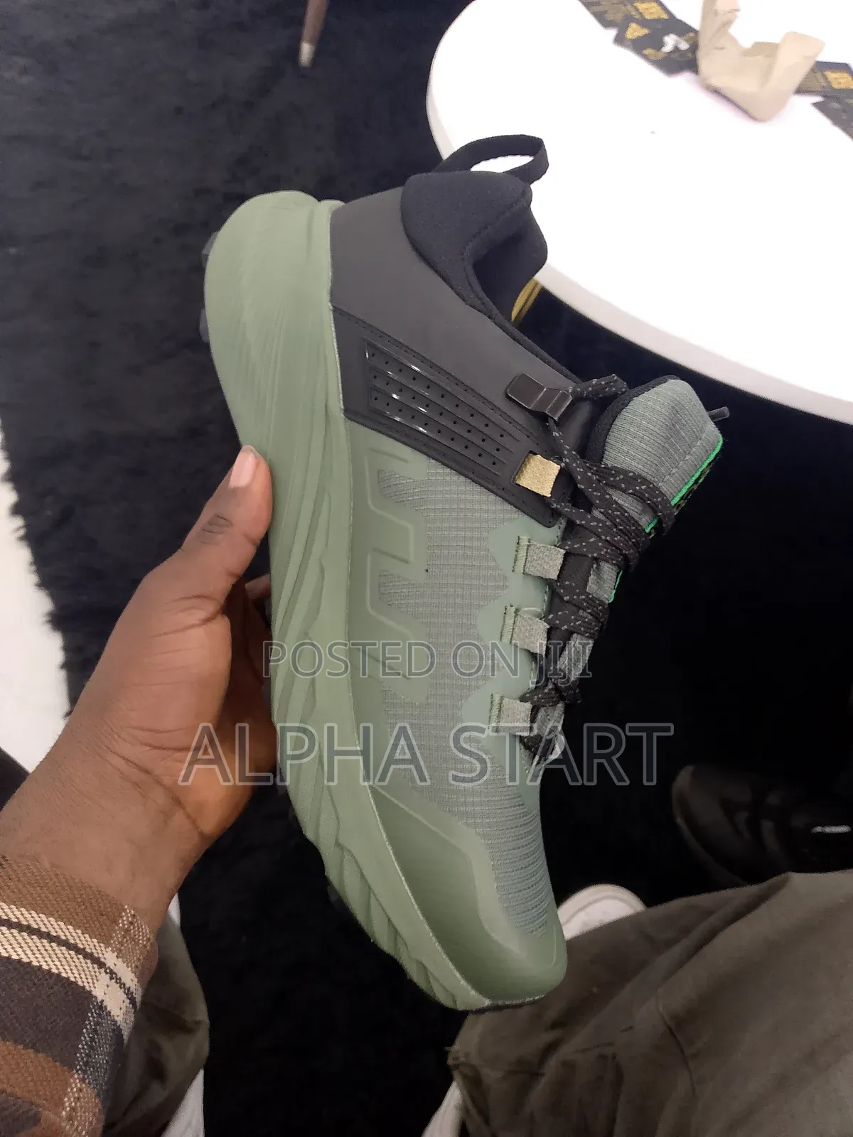 Colombia High Quality Smooth Water Proof Sneakers