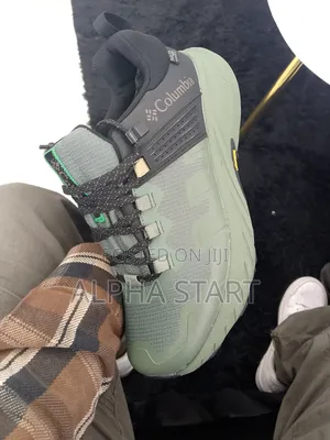 Colombia High Quality Smooth Water Proof Sneakers