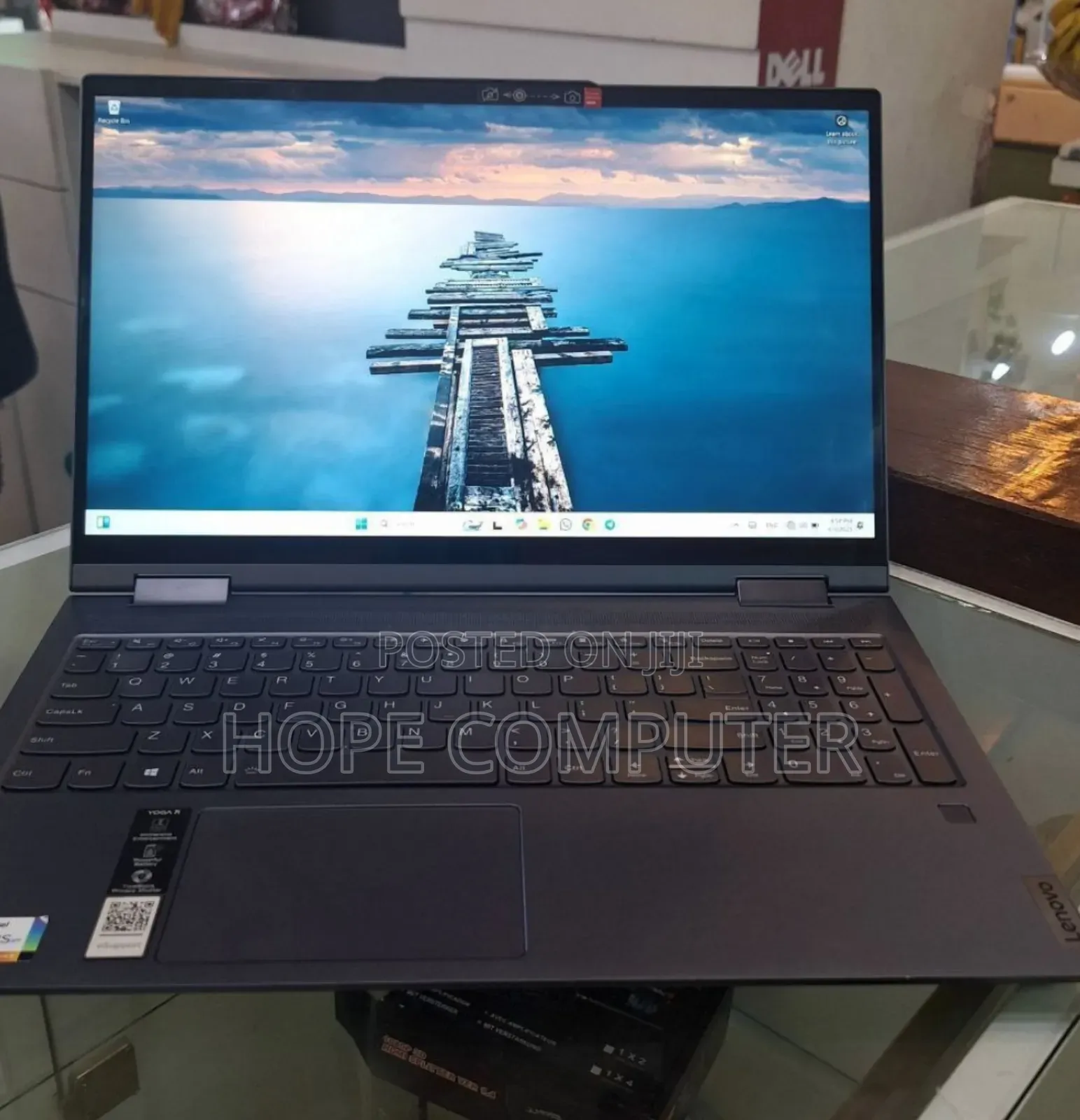 New Laptop Lenovo Yoga 7i 8GB Intel Core I7 SSD 512GB