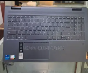 New Laptop Lenovo Yoga 7i 8GB Intel Core I7 SSD 512GB